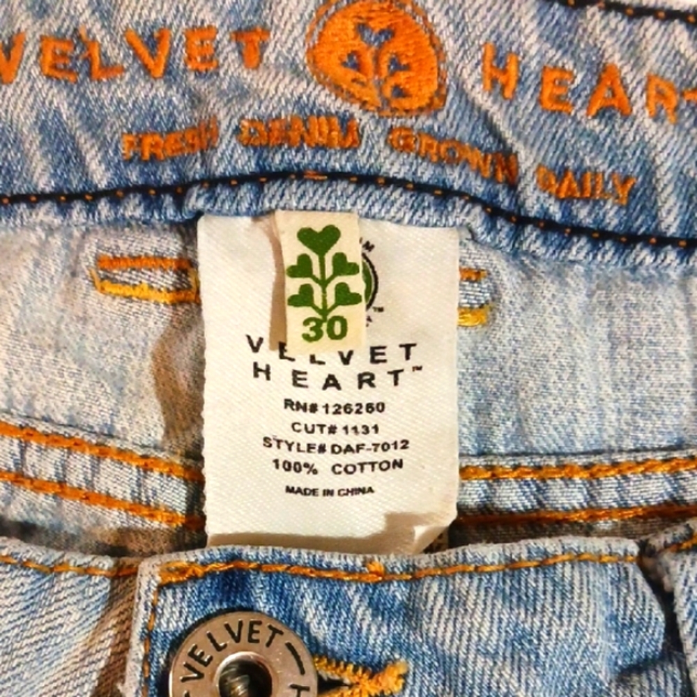 Velvet Heart Light Blue Distressed Jean Shorts Size 30 - Picture 2 of 5
